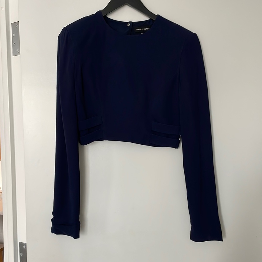 Cropped backless top